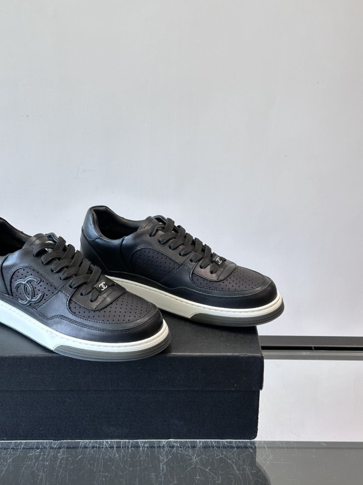 Кросівки фото 7