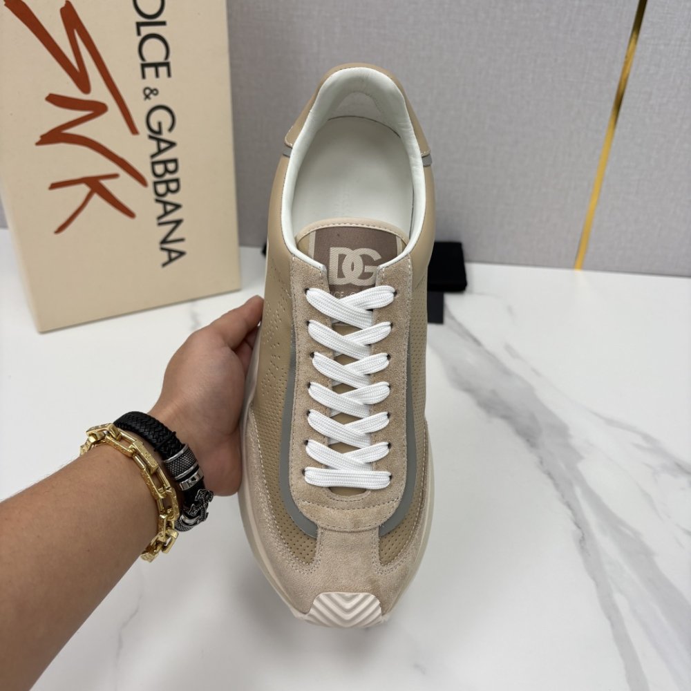 Кросівки фото 7