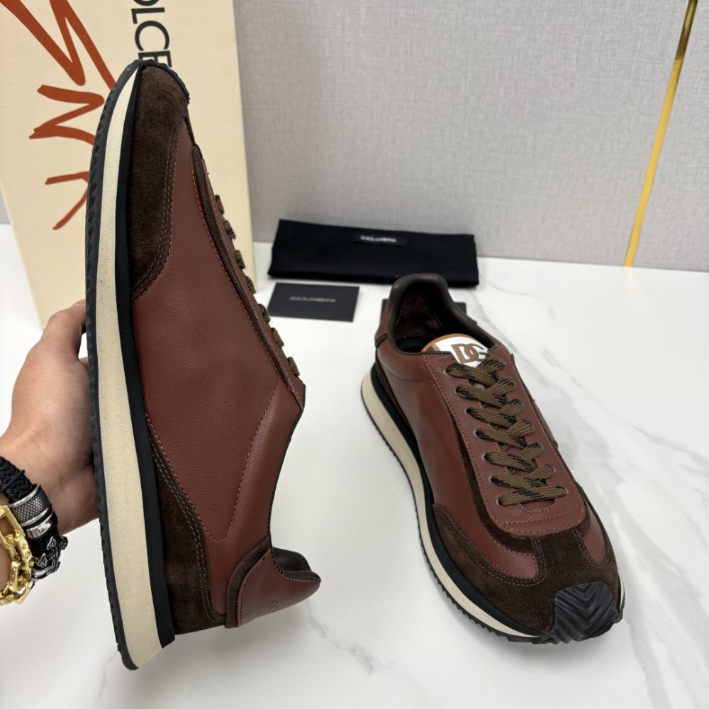 Кросівки фото 7