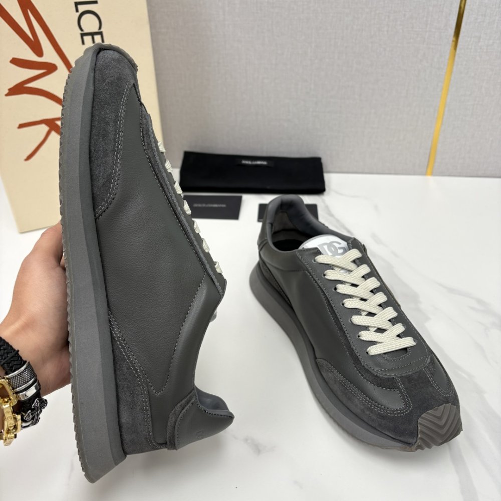 Кросівки фото 7