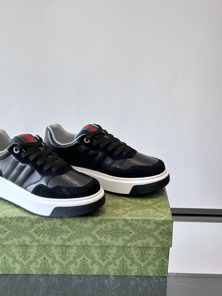 Кросівки фото 7