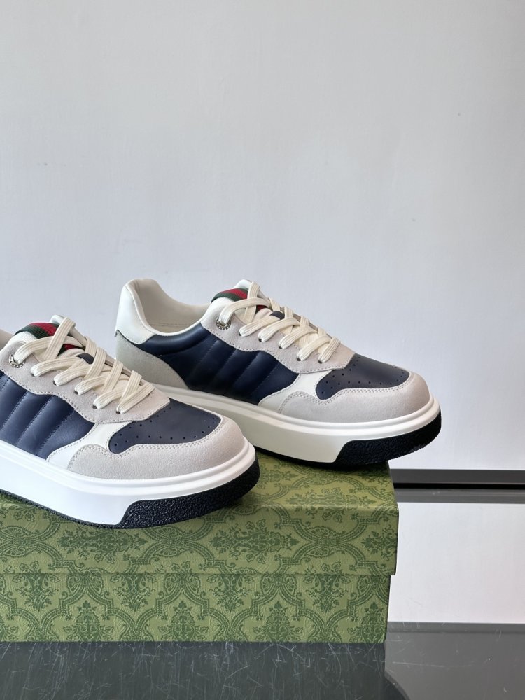 Кросівки фото 7