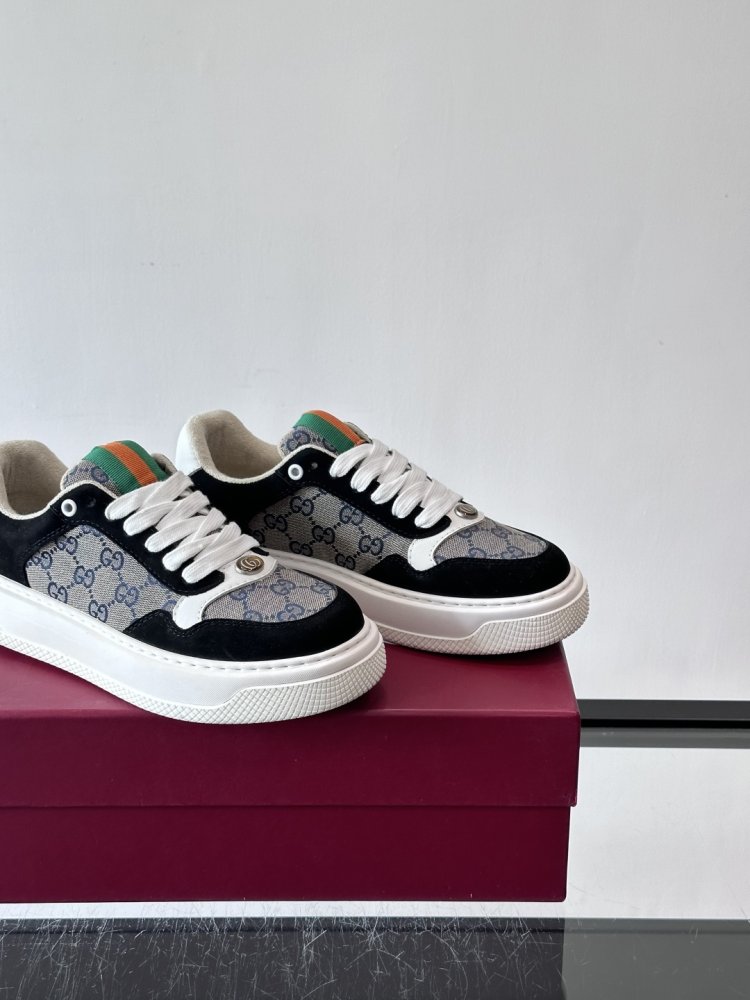 Кросівки фото 7