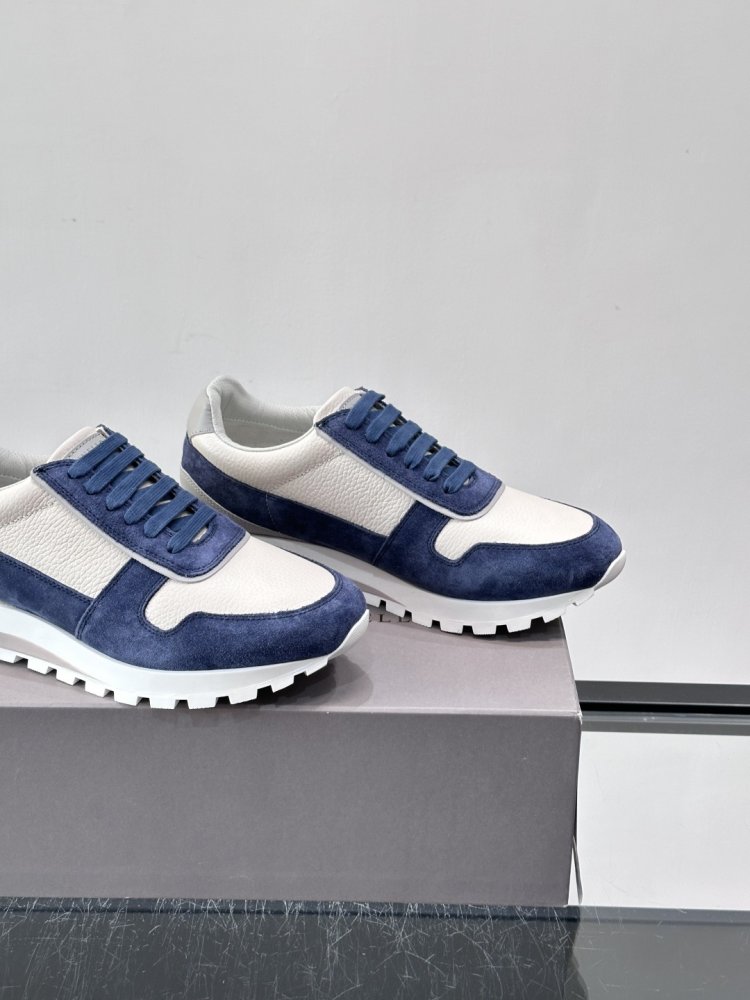 Кросівки фото 7