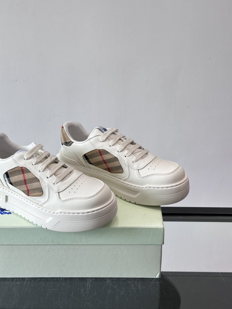 Кросівки фото 7