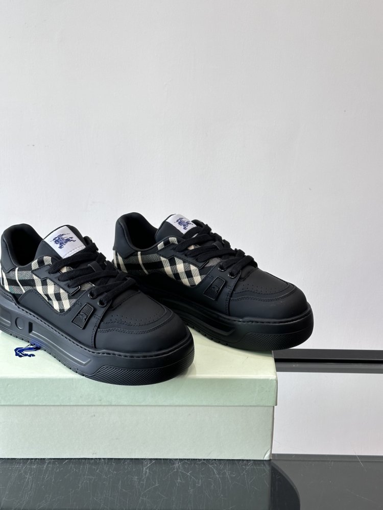 Кросівки фото 7