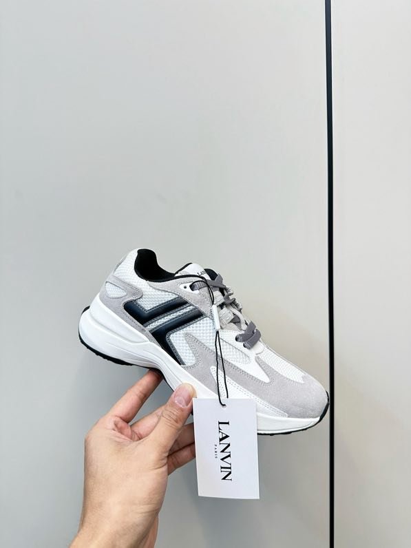 Кроссовки фото 8