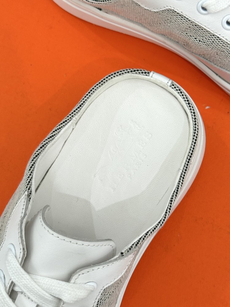 Кросівки фото 8