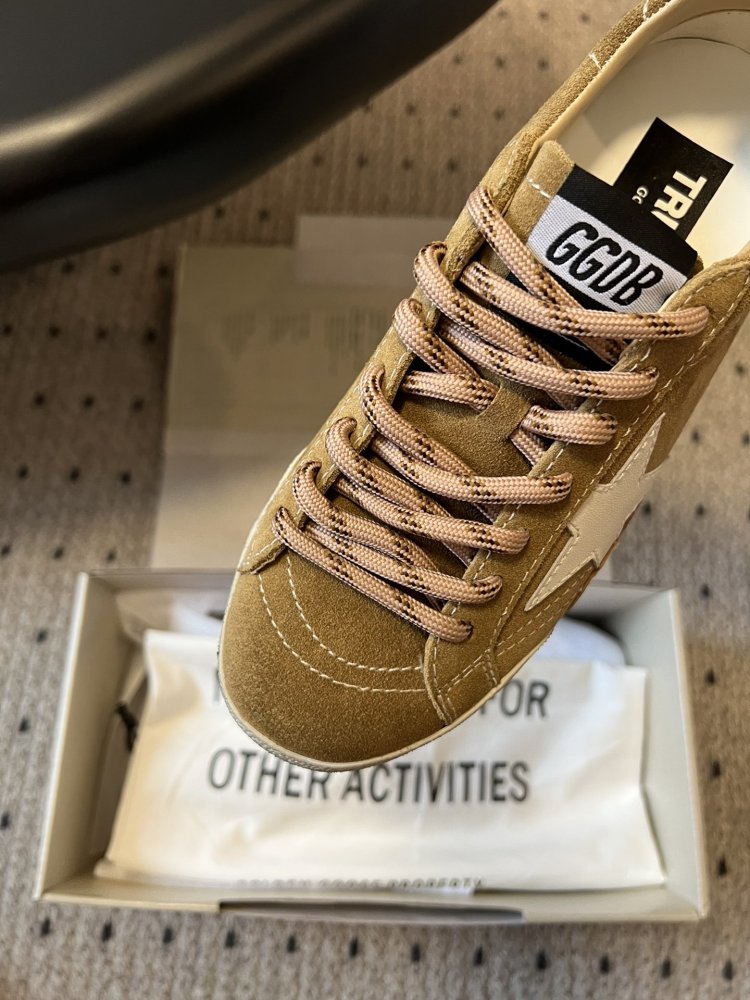 Кроссовки фото 8