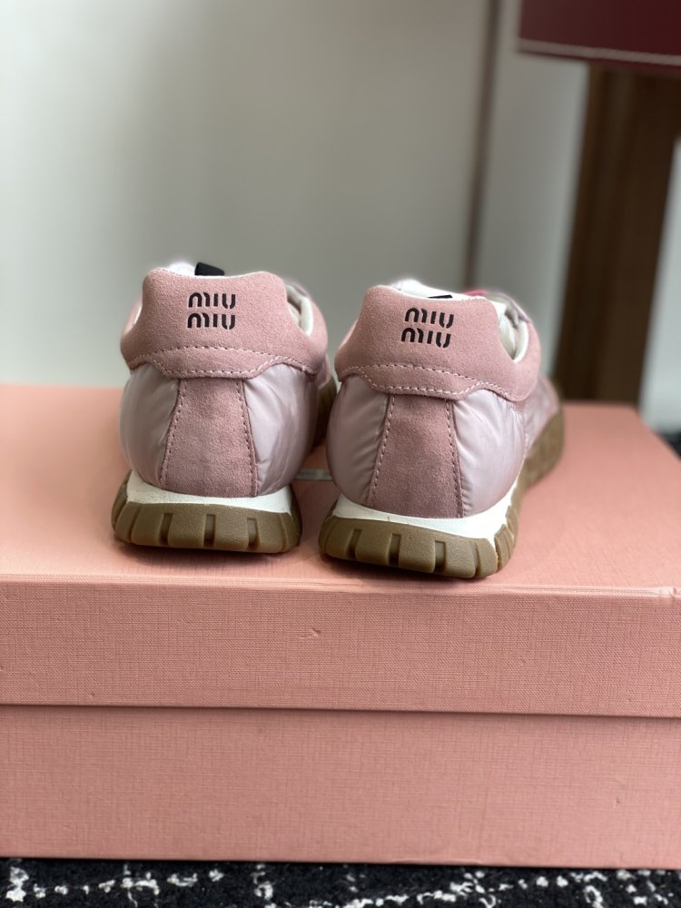 Кроссовки фото 8