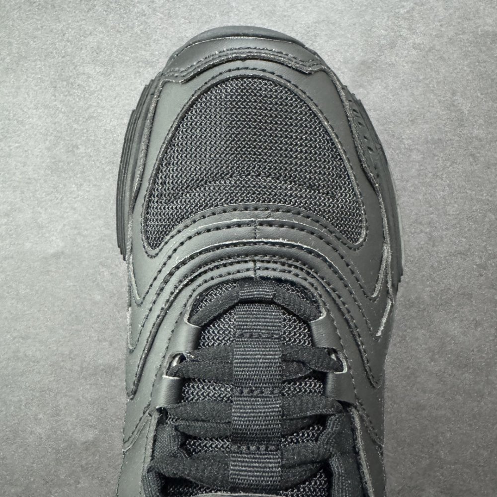 Кроссовки фото 8