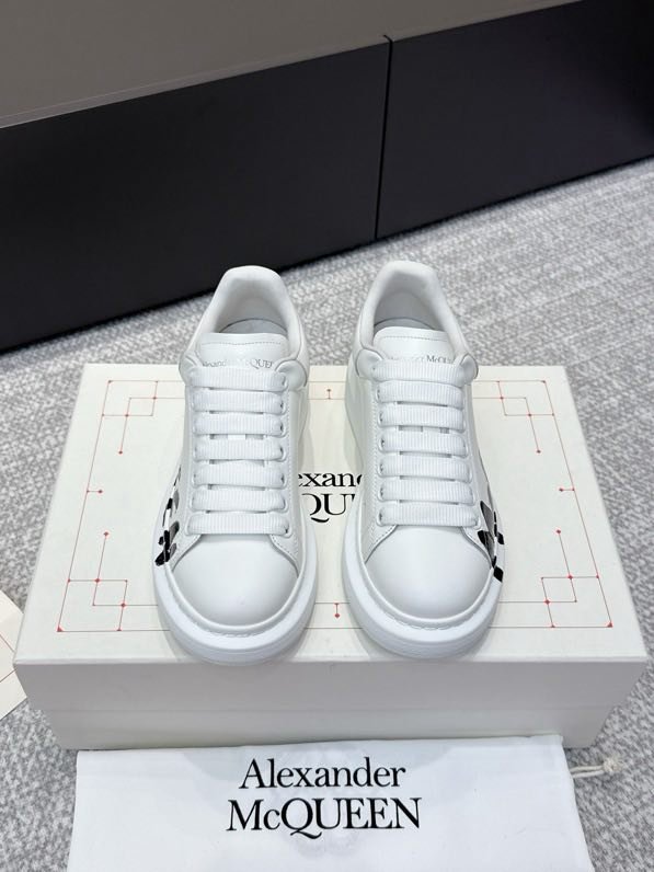 Кроссовки фото 8