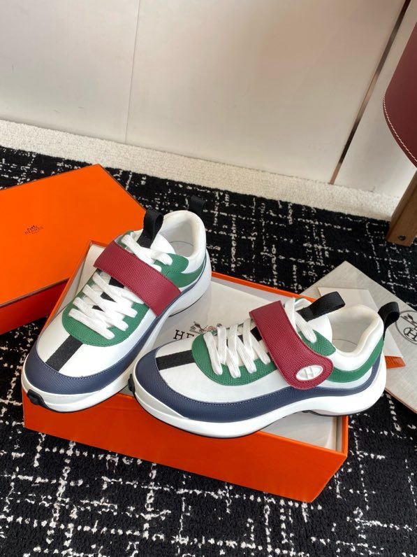 Кросівки фото 8