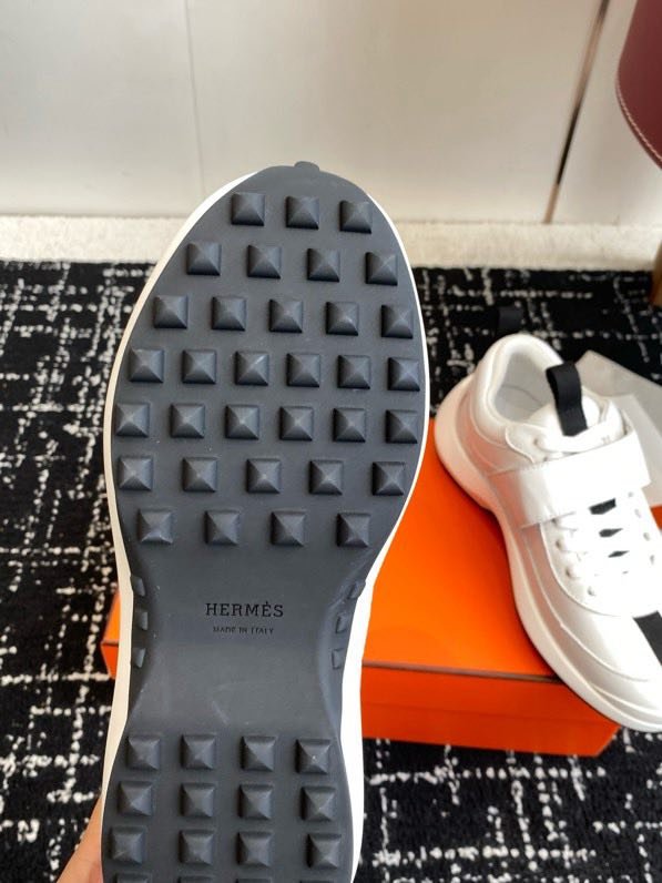 Кросівки фото 8