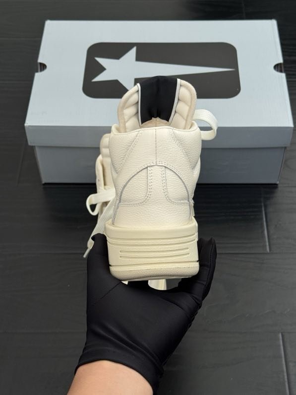 Кроссовки фото 8