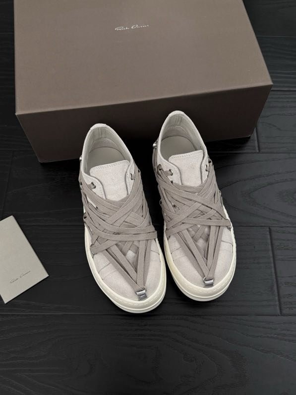 Кросівки фото 8