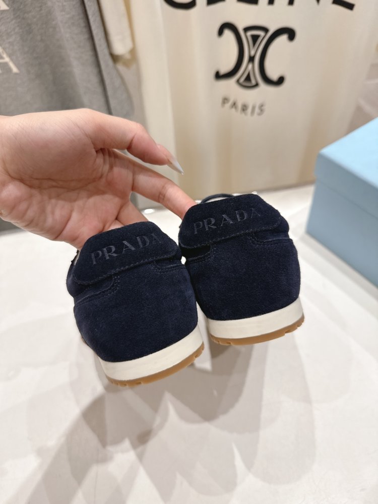 Кроссовки фото 8