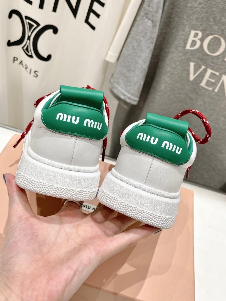 Кроссовки фото 8