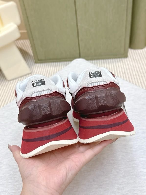 Кроссовки фото 8