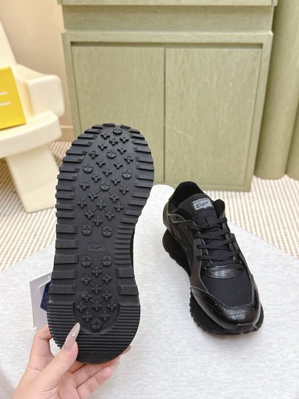 Кроссовки фото 8