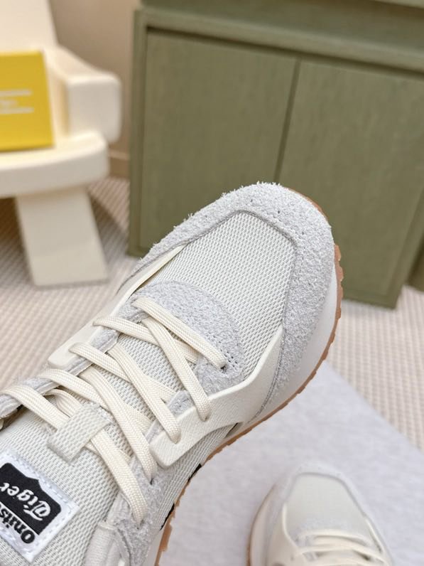 Кроссовки фото 8