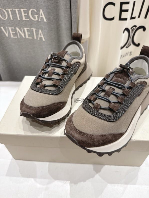 Кроссовки фото 8