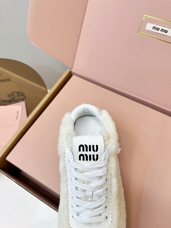 Кроссовки фото 8