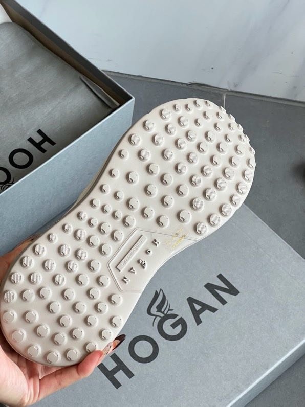 Кроссовки фото 8