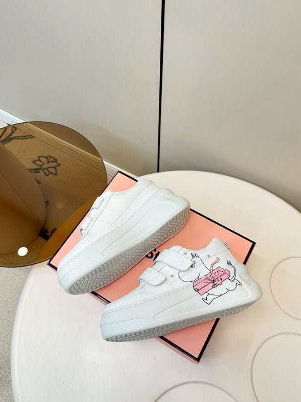 Кроссовки фото 8