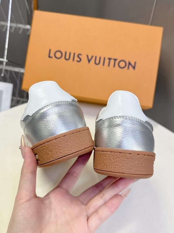 Кроссовки фото 8