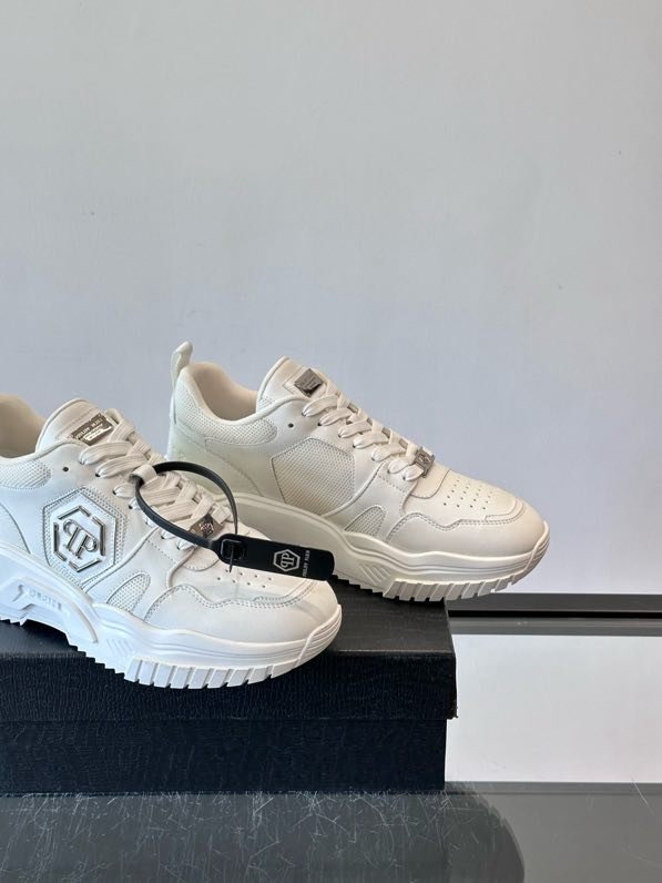 Кроссовки фото 8