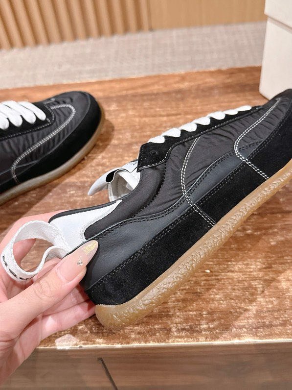 Кроссовки фото 8