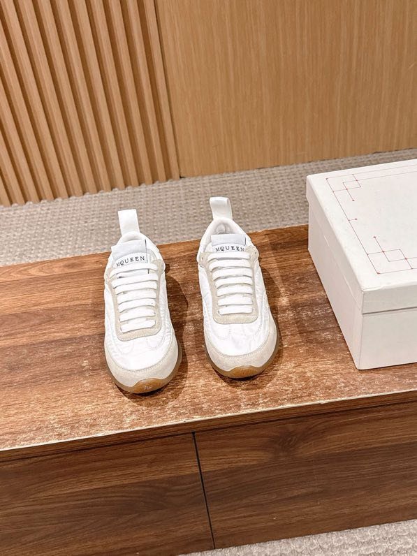 Кроссовки фото 8