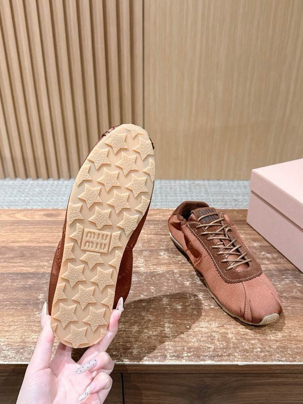 Кроссовки фото 8