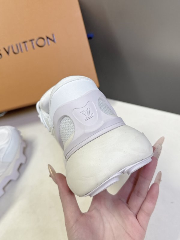 Кроссовки фото 8