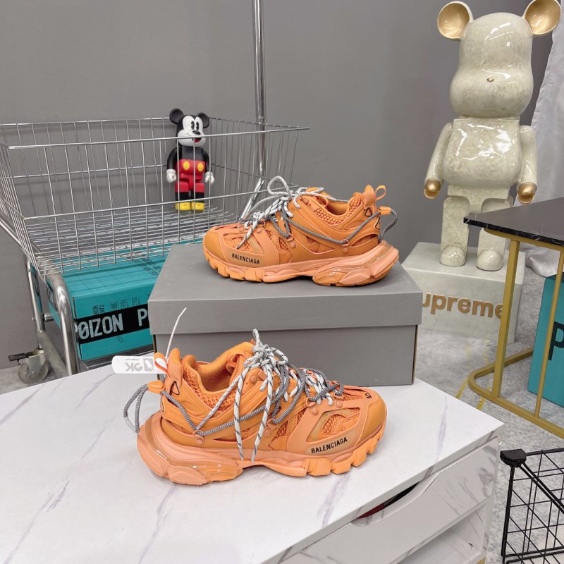 Кроссовки фото 8