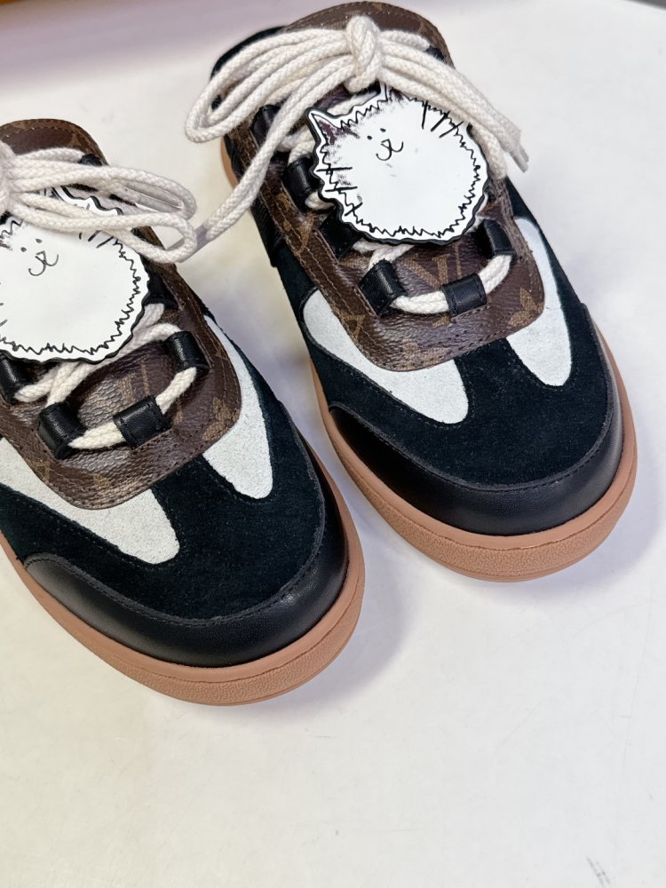 Кроссовки фото 8