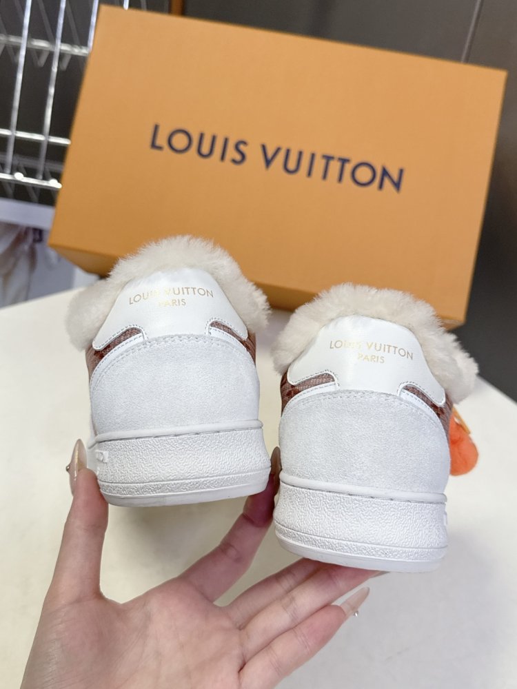 Кроссовки фото 8