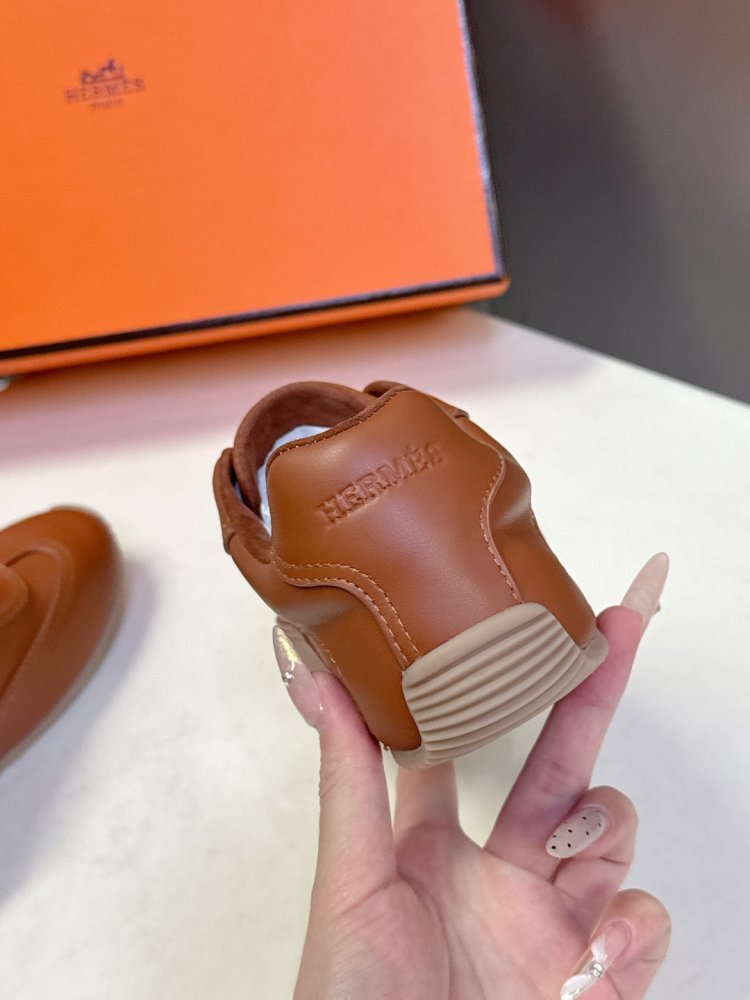 Кроссовки фото 8