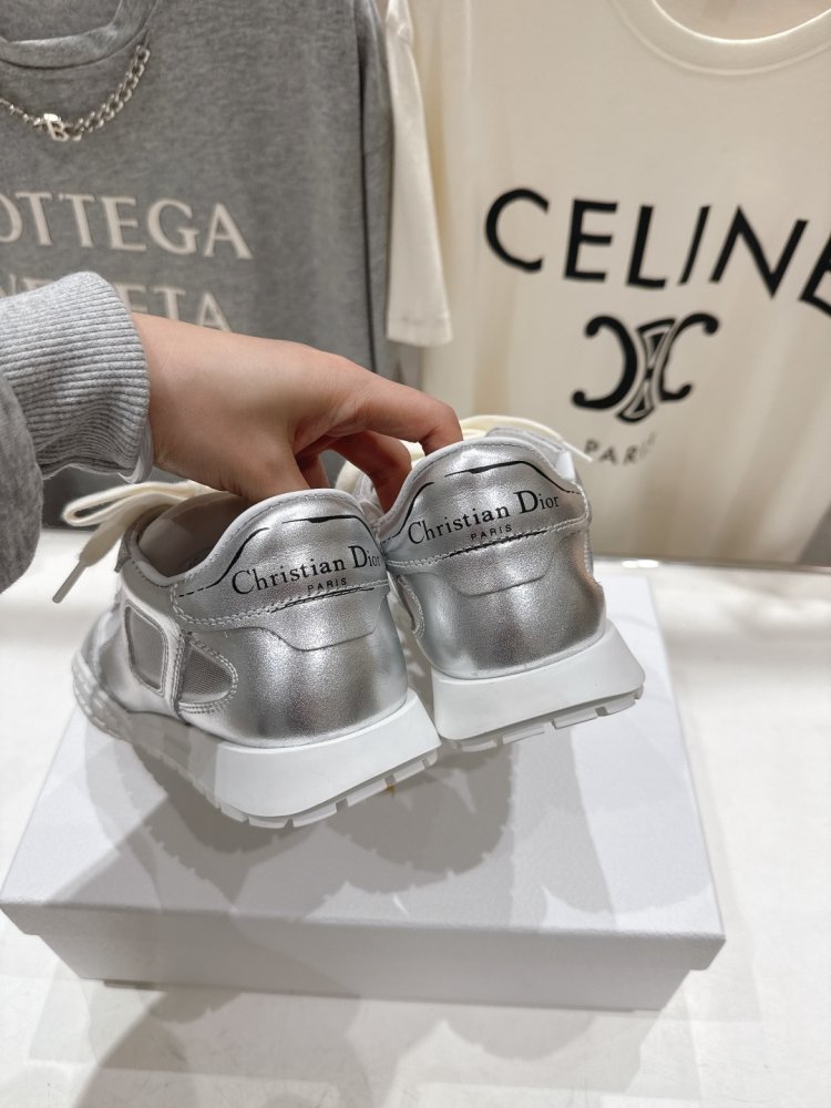 Кроссовки фото 8