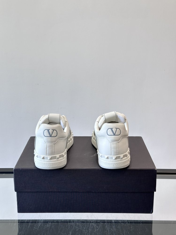 Кросівки фото 8