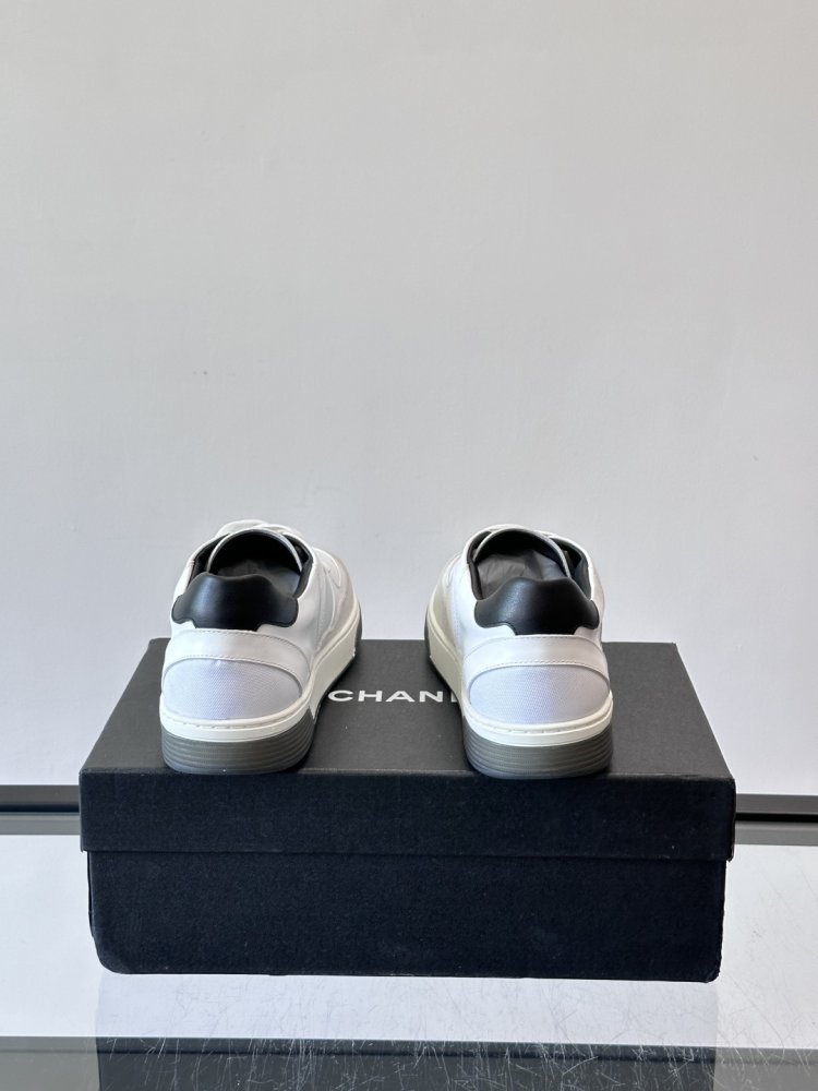 Кросівки фото 8