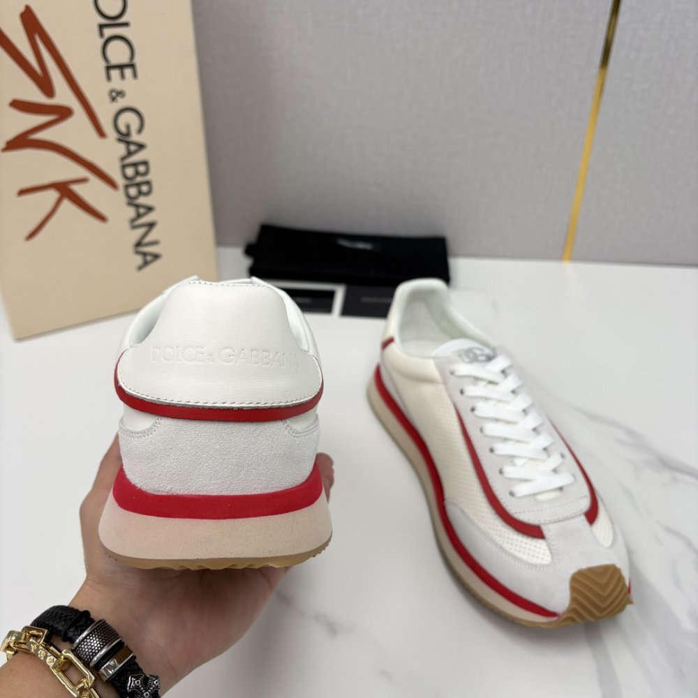 Кросівки фото 8