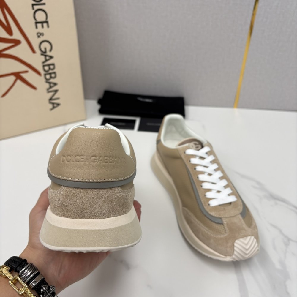 Кросівки фото 8