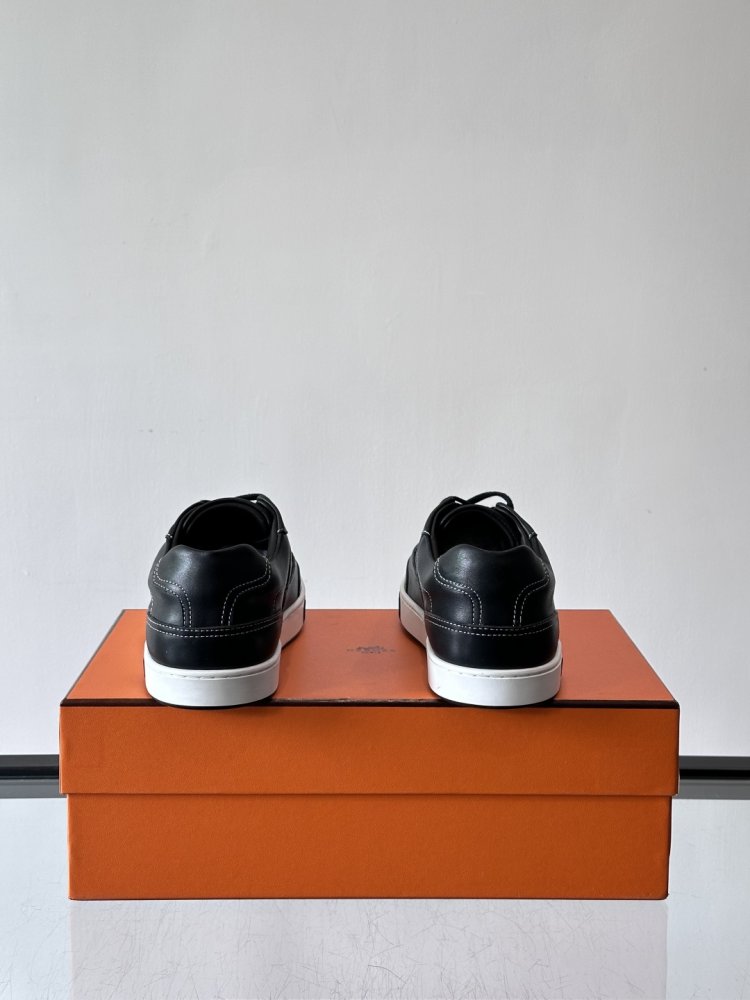 Кросівки фото 8