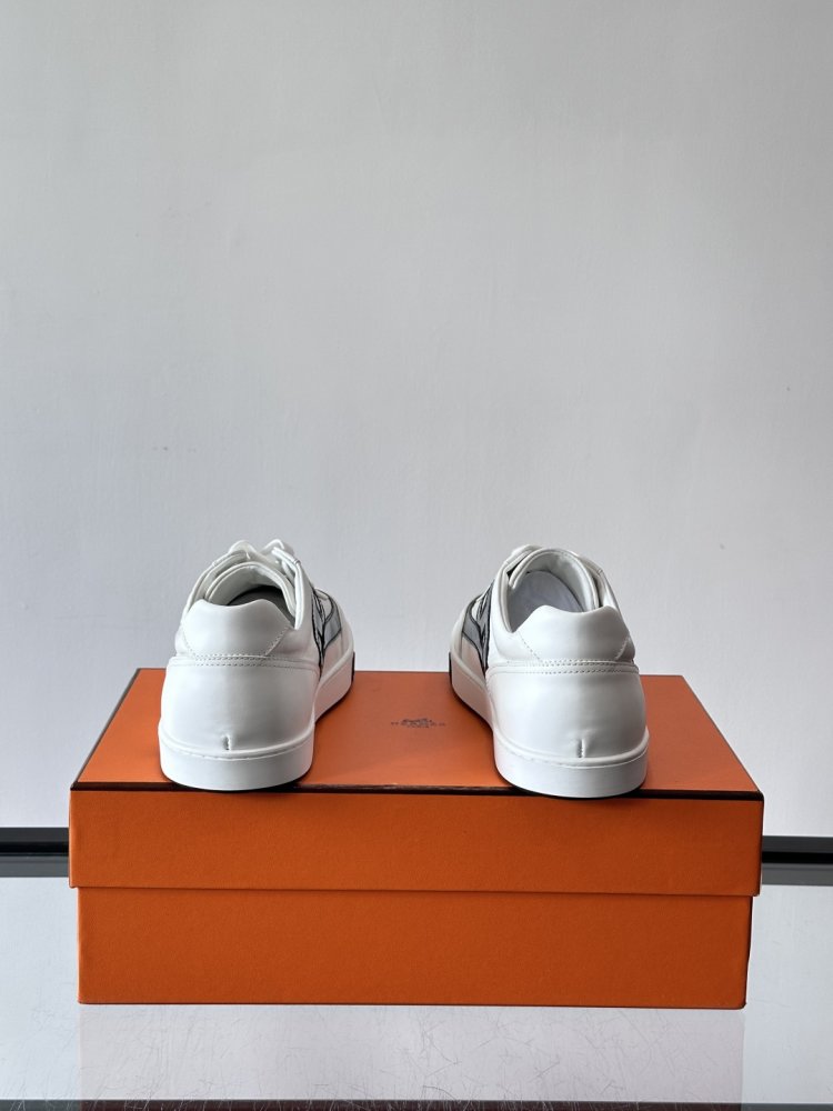 Кросівки фото 8