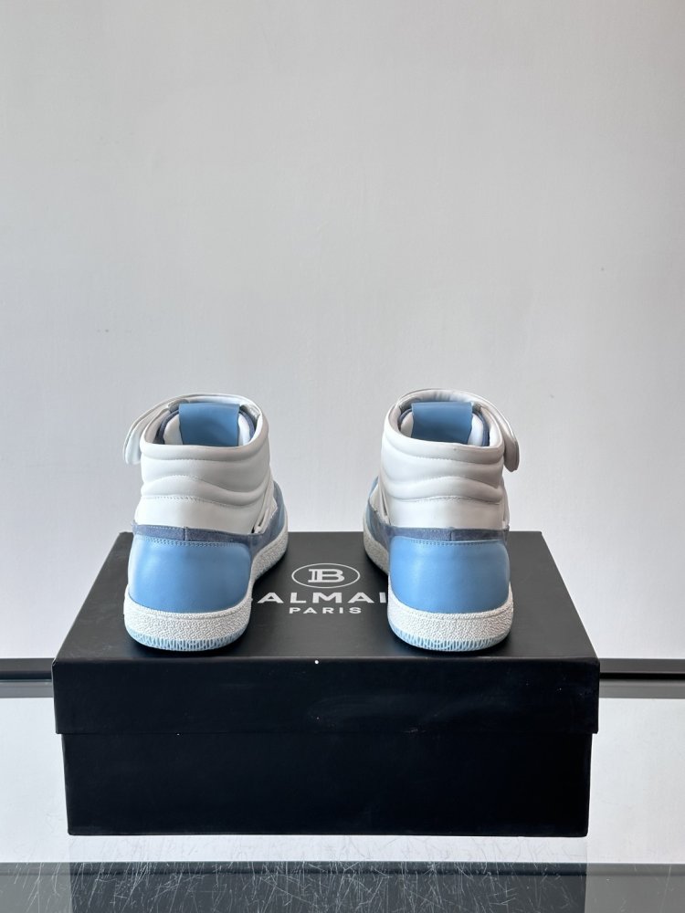 Кросівки фото 8