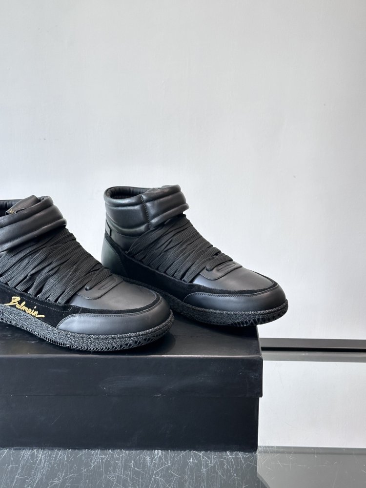 Кросівки фото 8