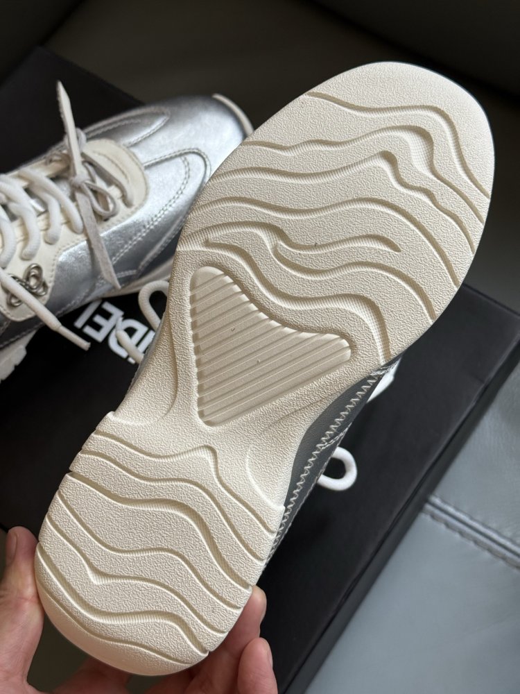 Кроссовки фото 9