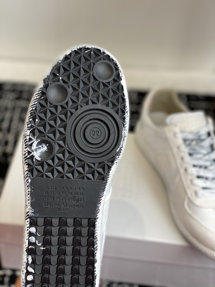 Кроссовки фото 9